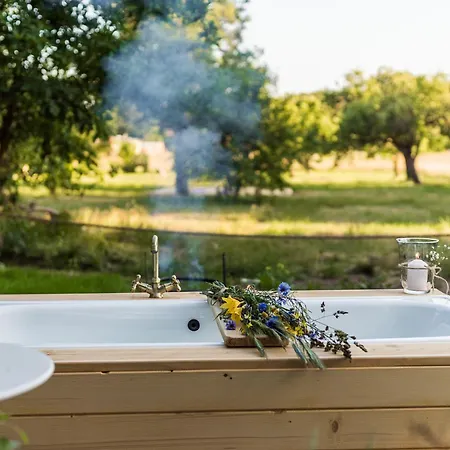 Nyaraló Rest Place Mszczonów