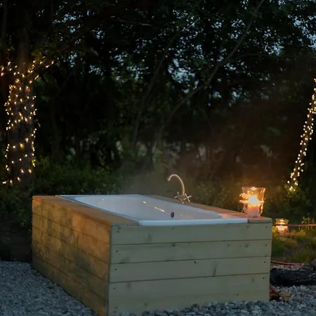 Campismo de Luxo Rest Place *