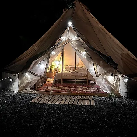 Nyaraló Rest Place Mszczonów