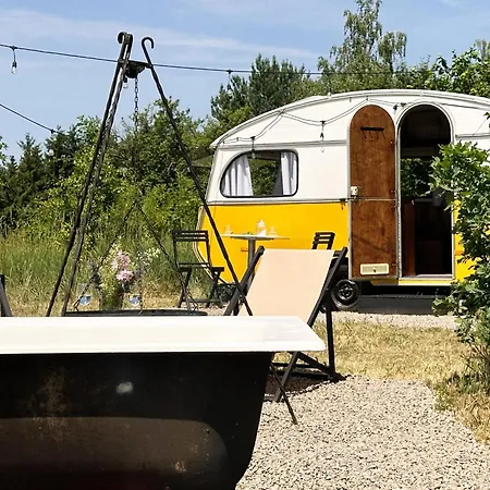 Роскошный шатер Rest Place Мщонув